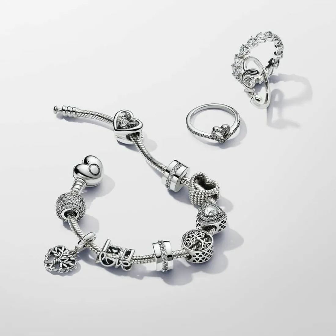 Bracelet Pandora Moments Maille Serpent Fermoir Cœur