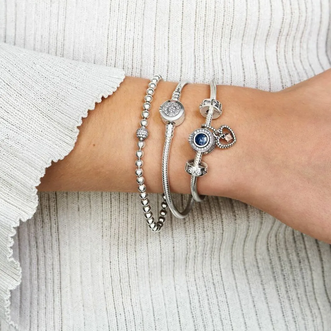 Bracelet Pandora Signature Sphère et Pavé
