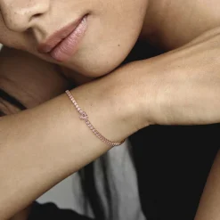 Bracelet Rivière Pavé avec cristaux rose Pandora Timeless