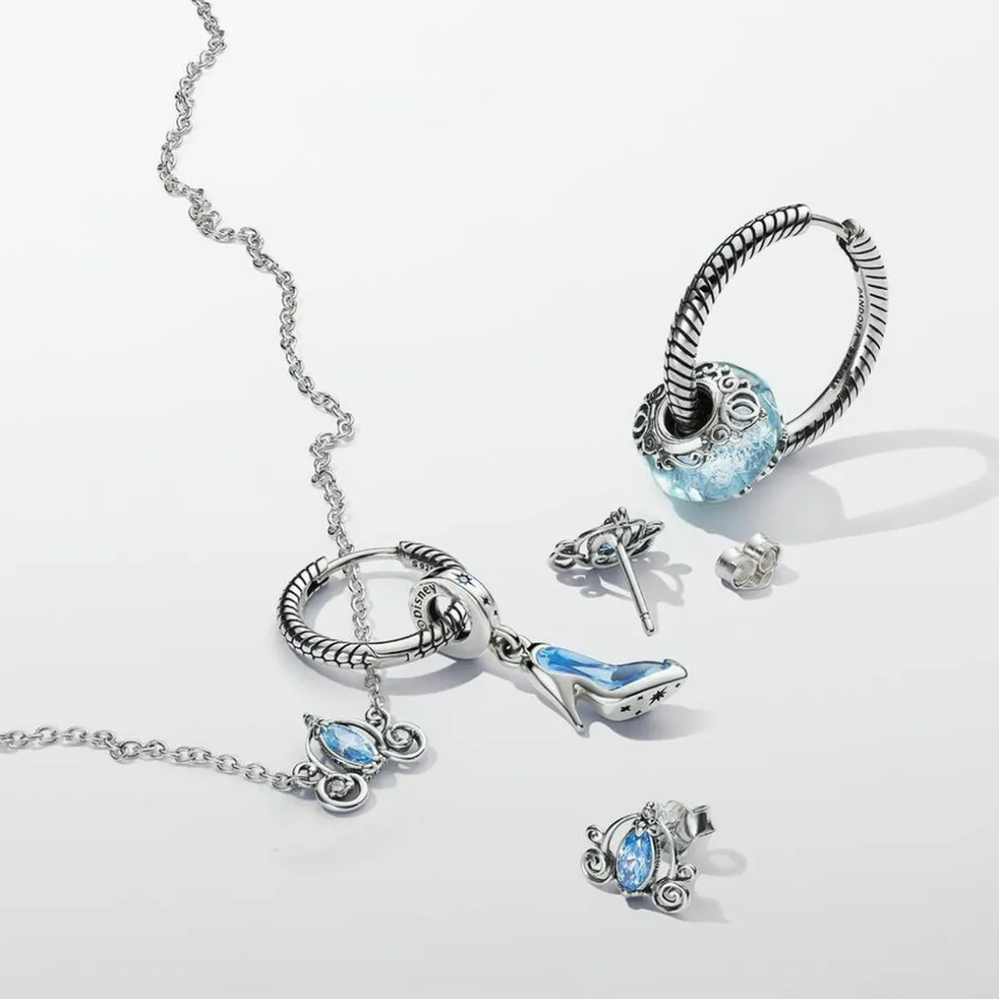 Clous d’Oreilles Disney Carrosse de Cendrillon
