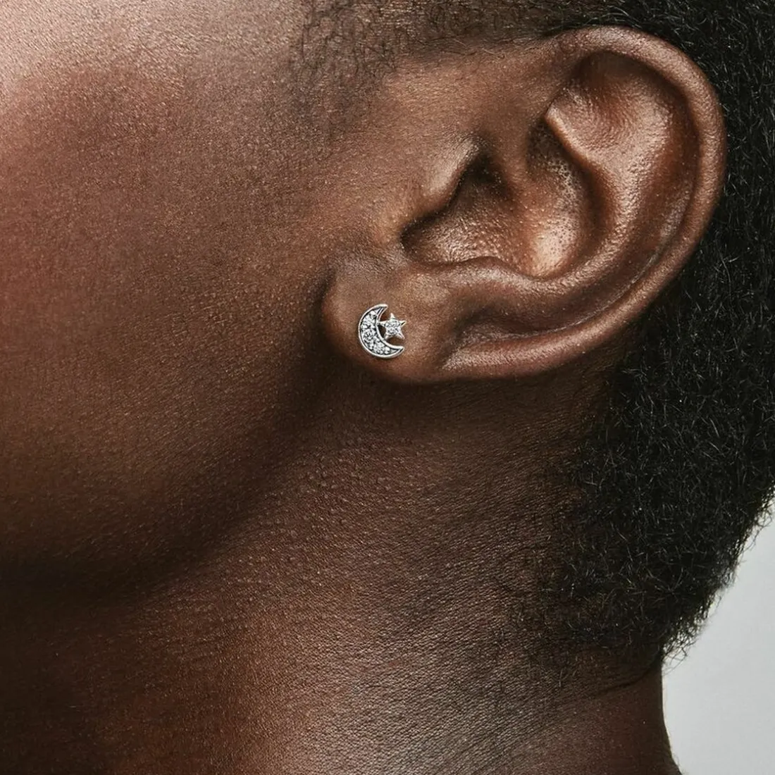 Clous d’Oreilles Étoile et Lune Scintillantes