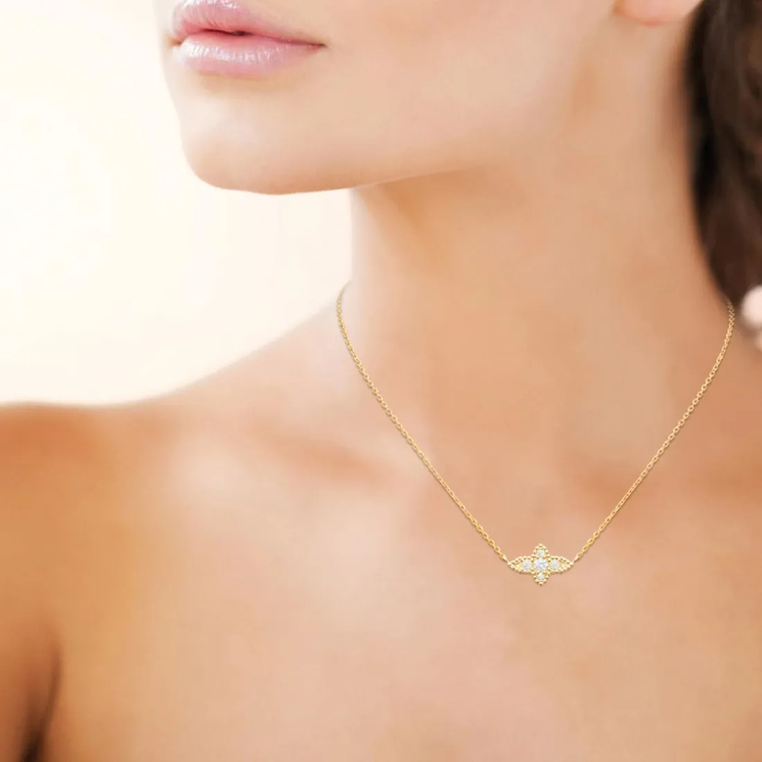 Collier femme pendentif serti clos plaqué or Maison de la Bijouterie UW405Y45